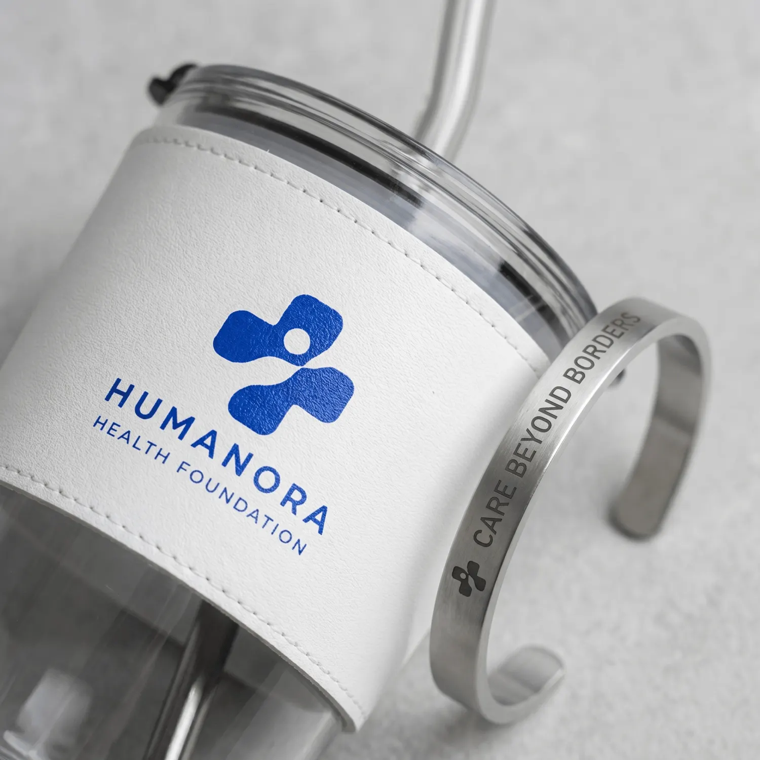 Swag pack для HUMANORA: корпоративные подарки на заказ: Деталь комплектации, упаковки или фирменной графики.