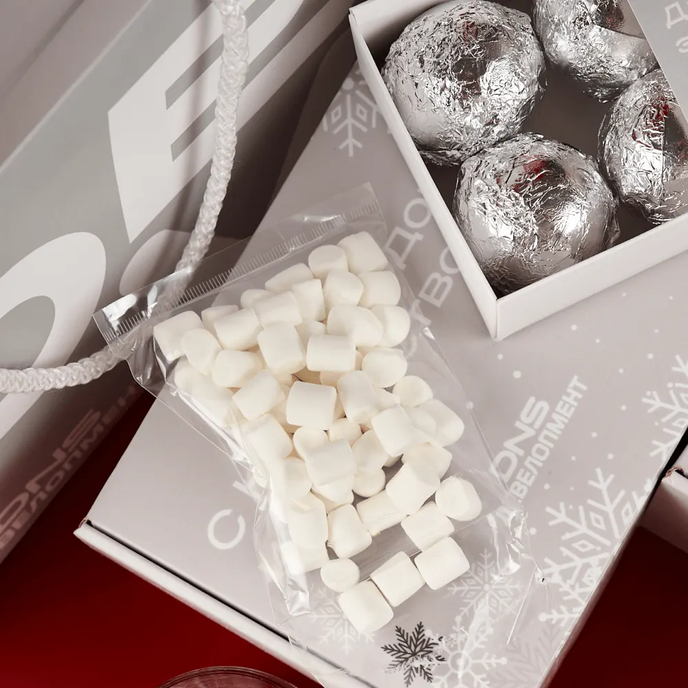 Сладкие новогодние подарки с логотипом: фирменная съёмка POP GIFT, кадр 3